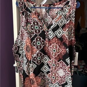 Women's Sleeveless Patterned Top